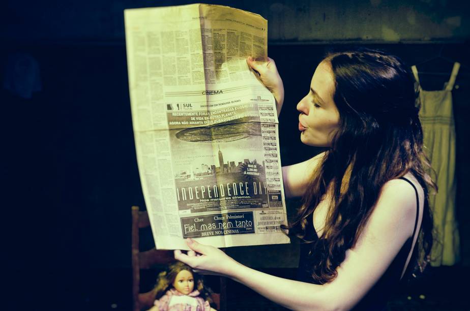 Quebra-Cabeça: monólogo da atriz Camila dos Anjos Quebra-Cabeça: monólogo da atriz Camila dos Anjos