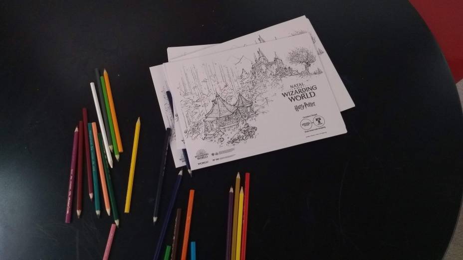 No espaço kids, a garotada pode pintar alguns desenhos temáticos No espaço kids, a garotada pode pintar alguns desenhos temáticos