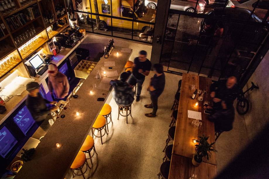 Salão a meia-luz: novidade etílica na Vila Buarque Salão a meia-luz: novidade etílica na Vila Buarque