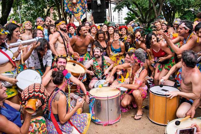 Bloco Saia de Chita Bloco Saia de chita