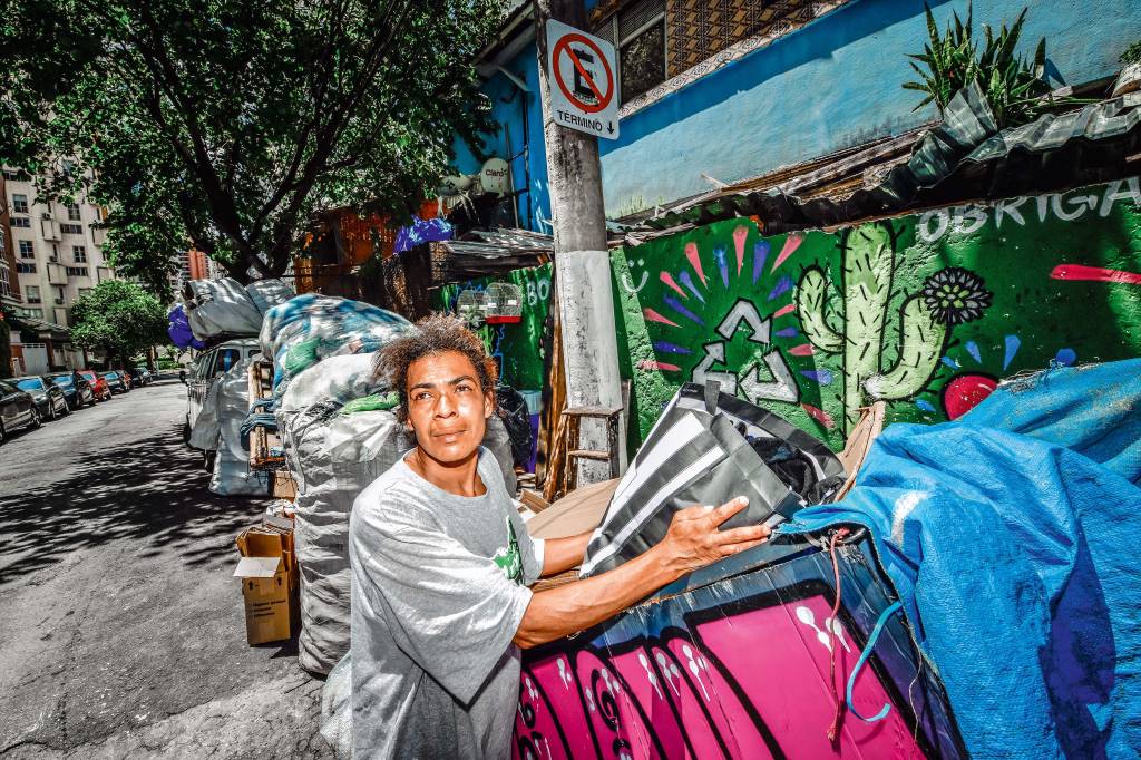 A história da carroceira que invadiu casa em bairro nobre e virou filme