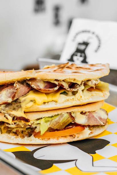 Beirute de rosbife: pão artesanal é saboroso Beirute de rosbife: pão artesanal é saboroso