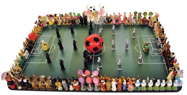 Nelson Leirner – Futebol – 120x80cm.jpg