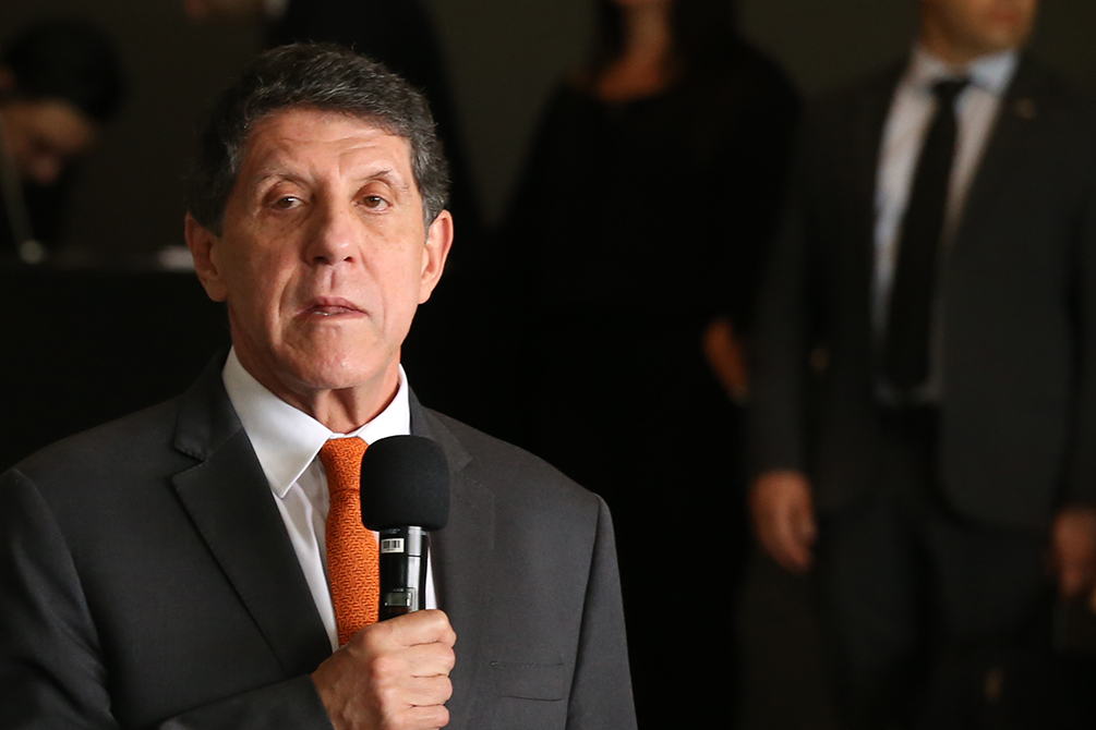 Após Covid-19, David Uip faz relato: “não sabia como ia acordar”