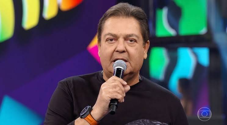 Faustão recebe alta de hospital e deve gravar ‘Domingão’ na sexta