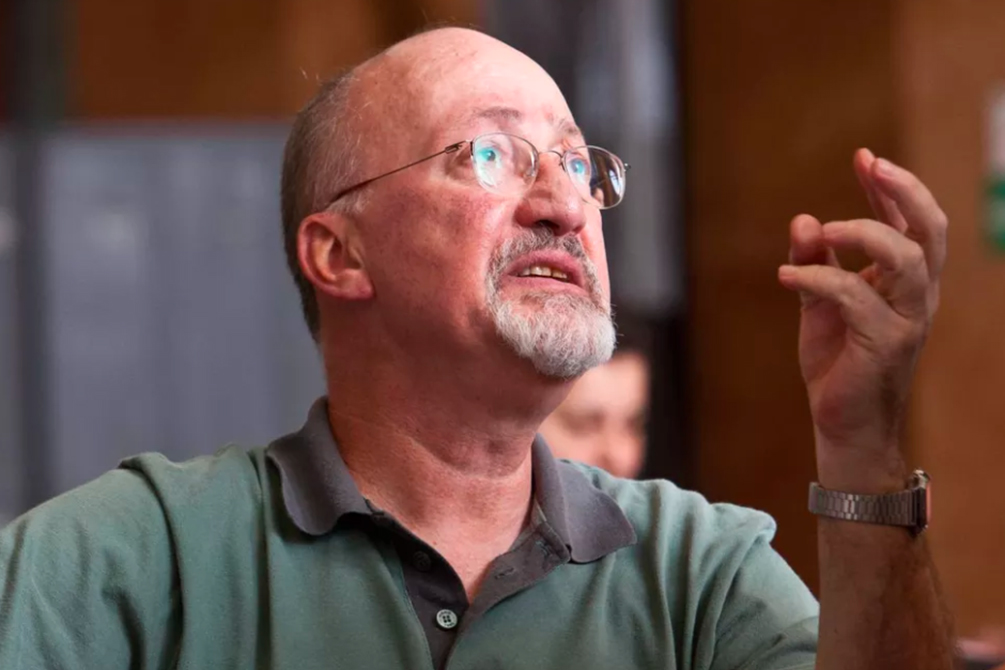 Diretor de teatro e iluminador Iacov Hillel morre em São Paulo