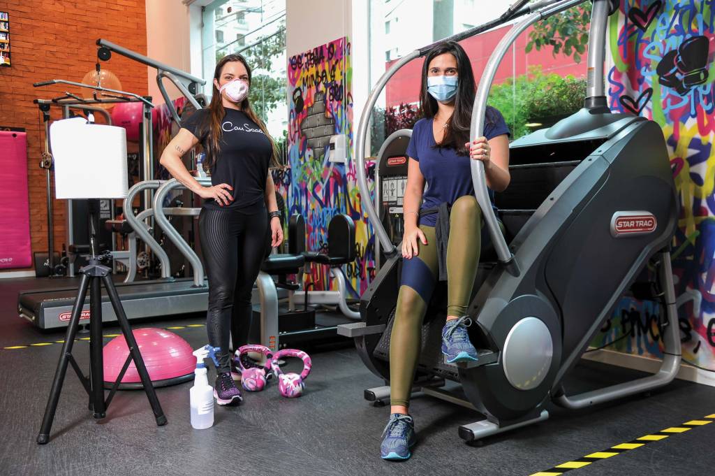 Novas regras de academias exigem agendamento prévio e banho só em casa