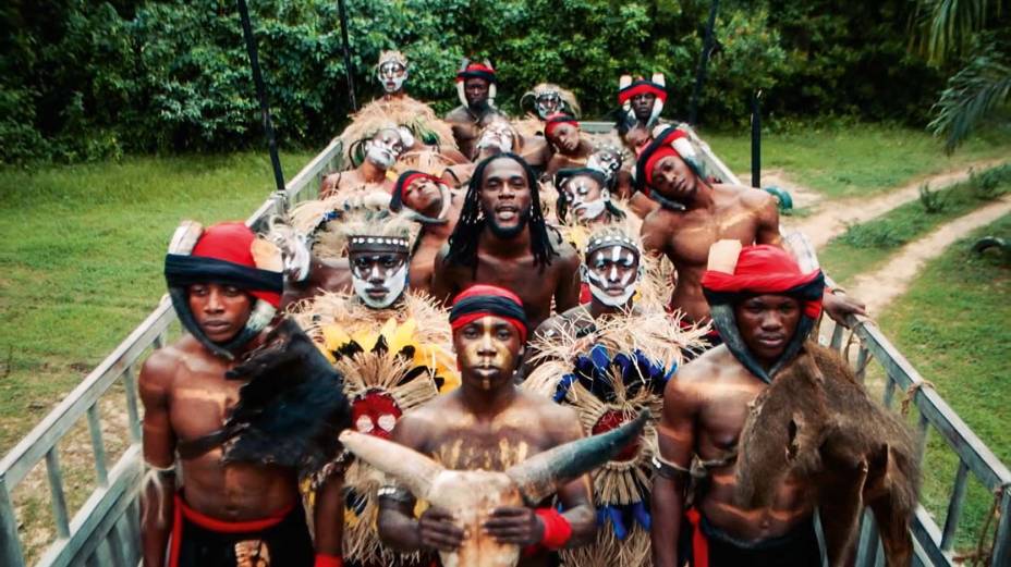 Trechos do clipe Wonderful, do músico nigeriano Burna Boy, sucesso no programa Djouba