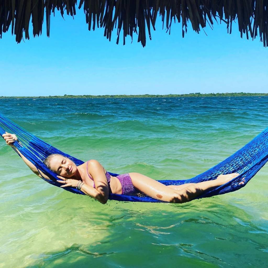 Angélica anuncia programa sobre simplicidade e é criticada nas redes