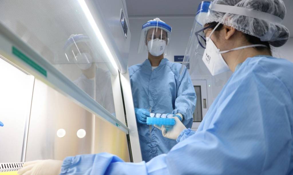 Estudo brasileiro aponta que Covid-19 pode causar danos cerebrais