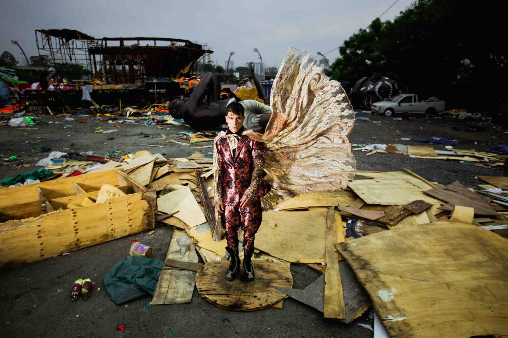 Rodrigo Vellozo faz homenagem a irmão e levanta fundo para o CVV