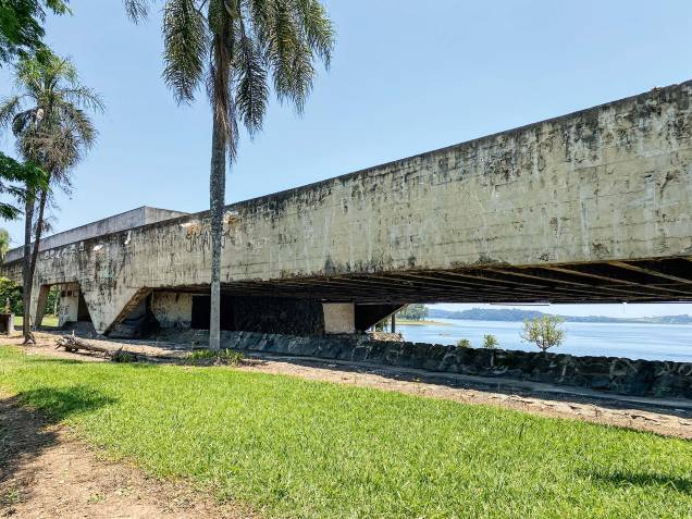 Tombada em 2002, a antiga garagem de barcos está sem uso há trinta anos Tombada em 2002, a antiga garagem de barcos está sem uso há trinta anos