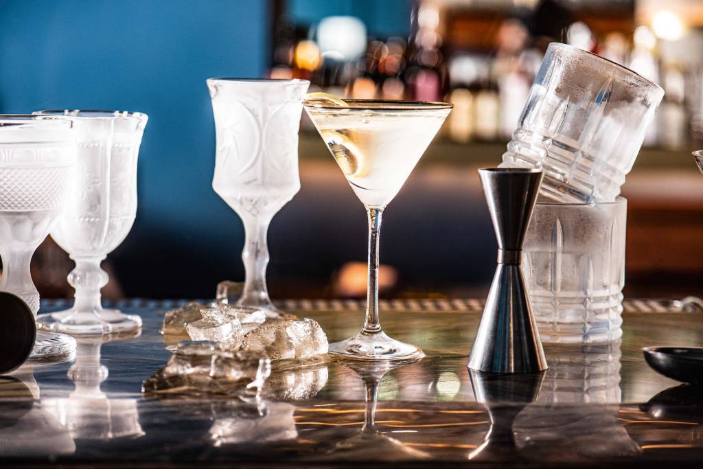 Comer & Beber 2020: Fel é escolhido o melhor bar de drinques de São Paulo