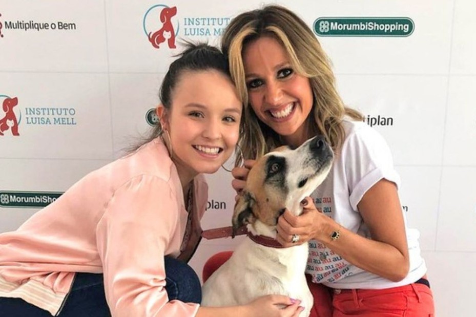 Luisa Mell dá sermão em Larissa Manoela após atriz doar cadela adotada