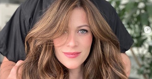 DJ Pietra Bertolazzi expõe mensagens de Bia Doria