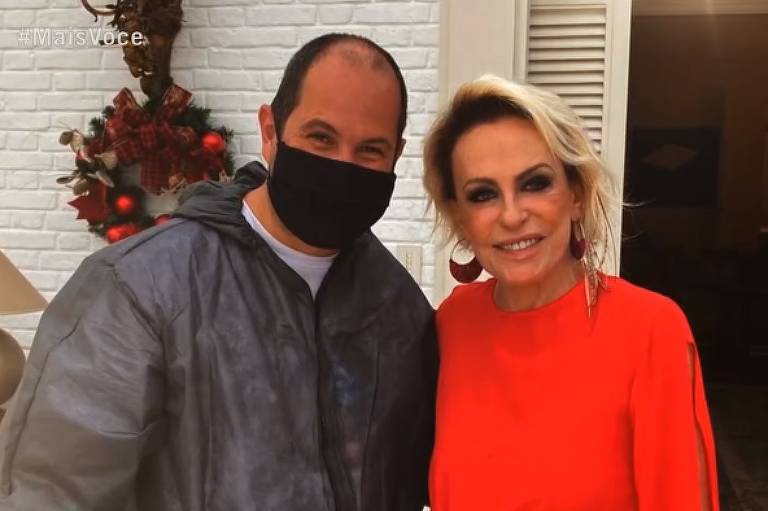 Ana Maria Braga ao lado do cameraman TomTom