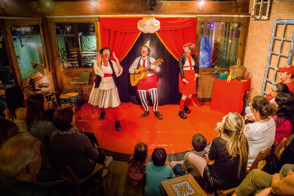 Teatro Alfa retorna com peça presencial sobre feminismo para crianças