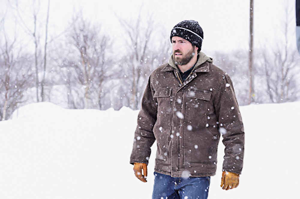 procura.jpg homem na neve olhando para o horizonte