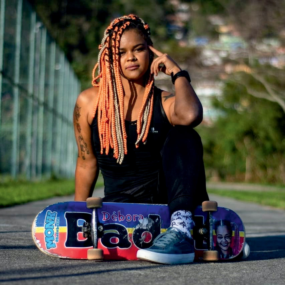 Skatista Débora Badel arrecada doações para conseguir pagar exame médico