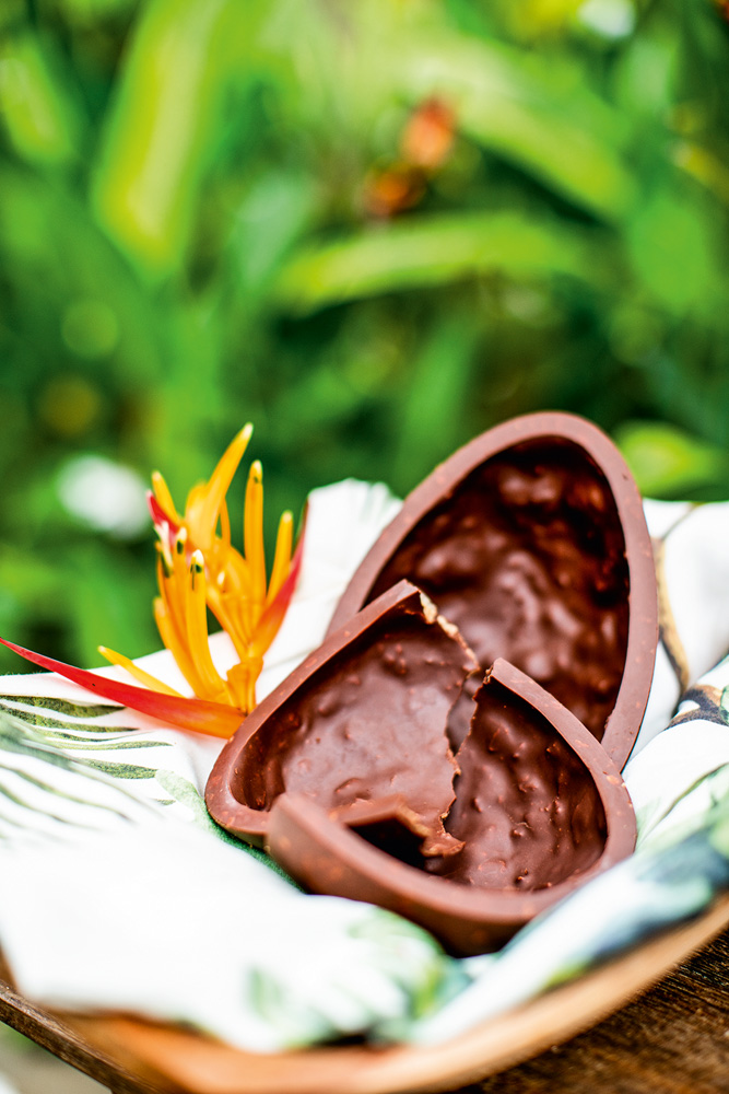 Dengo: biscoito biju com casca brilhante e de sabor intenso