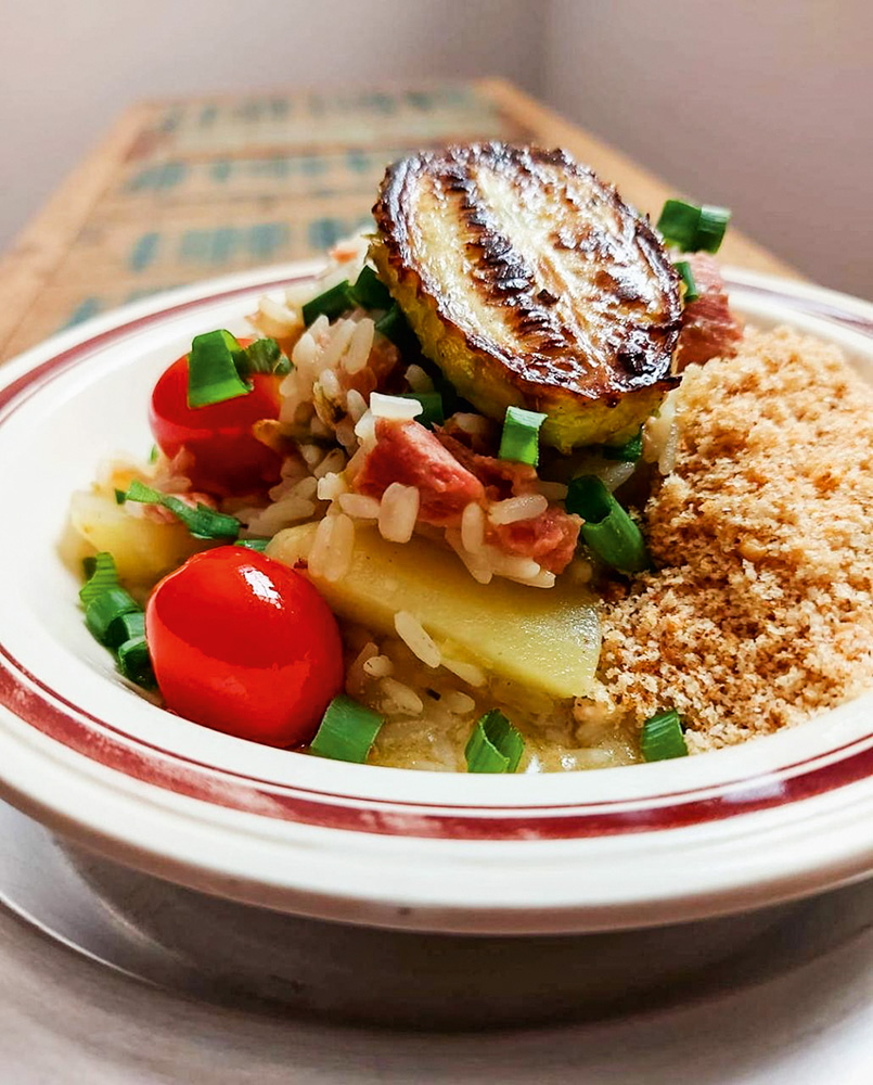 Arroz de porco com maxixe: prato de quinta-feira no Jesu&iacute;no Brilhante