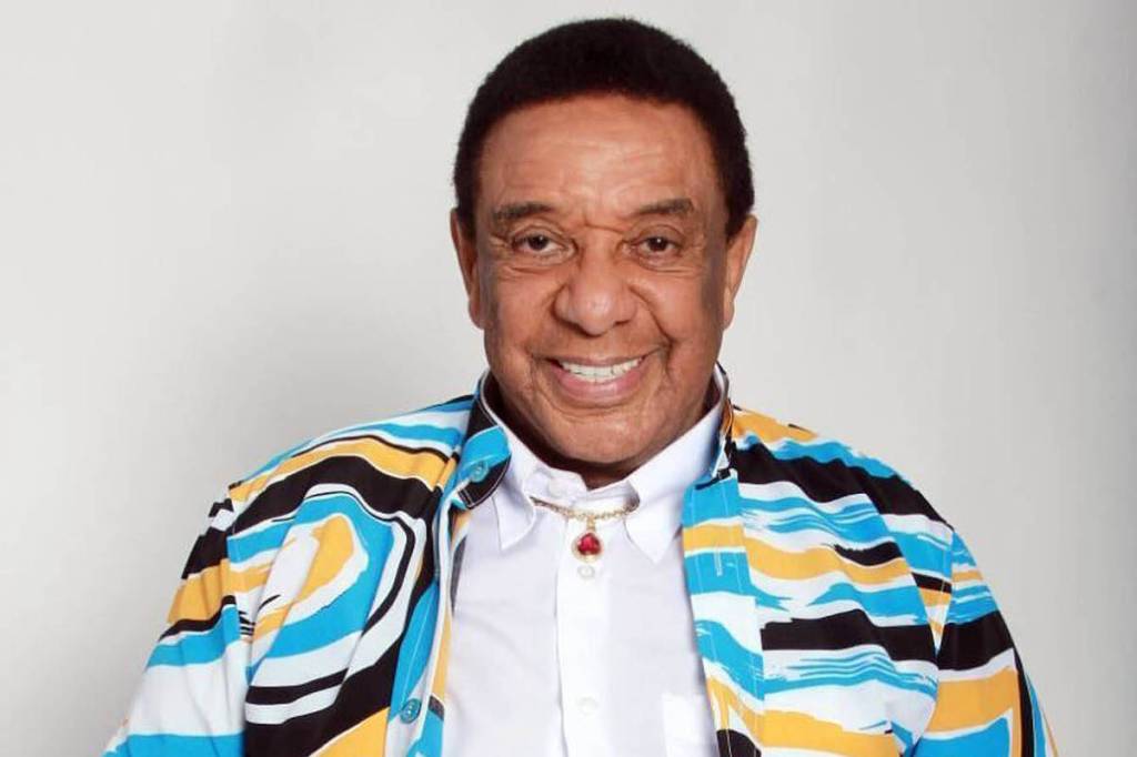 Justiça reconhece filha adotiva de Agnaldo Timóteo e libera acesso à herança