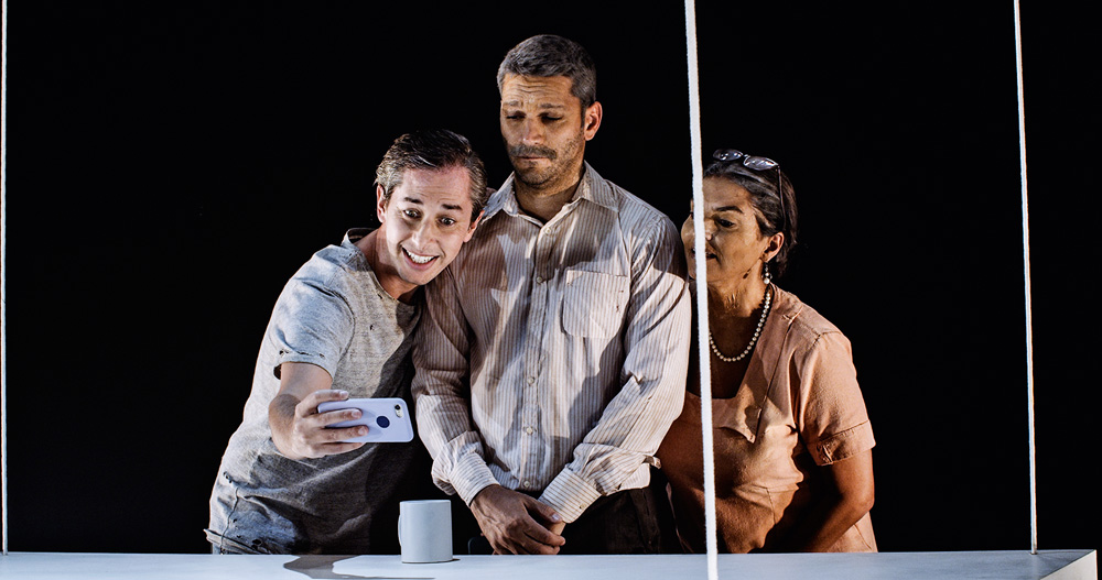 Espetáculo on-line narra cinquenta anos de uma família carioca