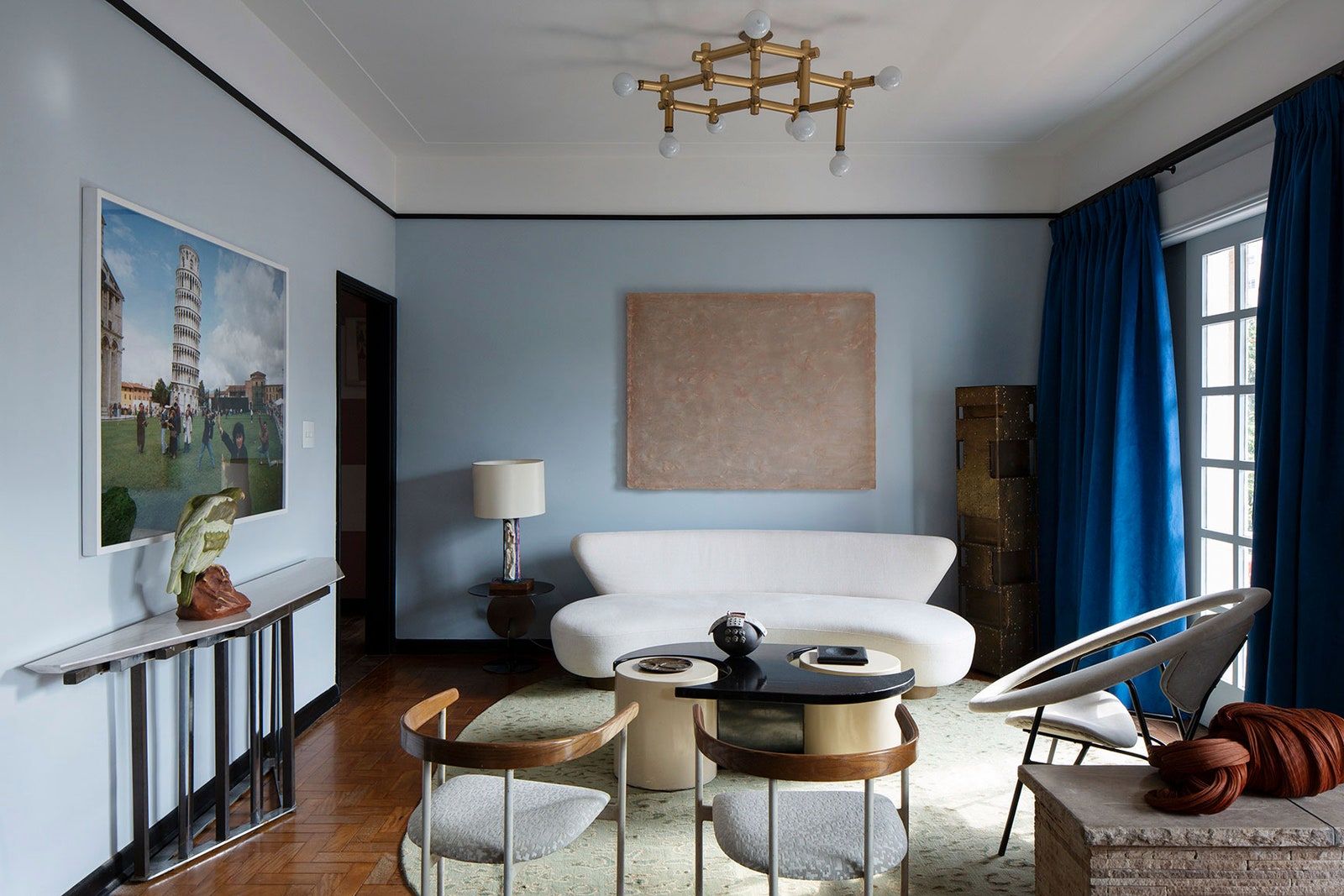 Apartamento DN coloca a arte como um dos pilares fundamentais do projeto