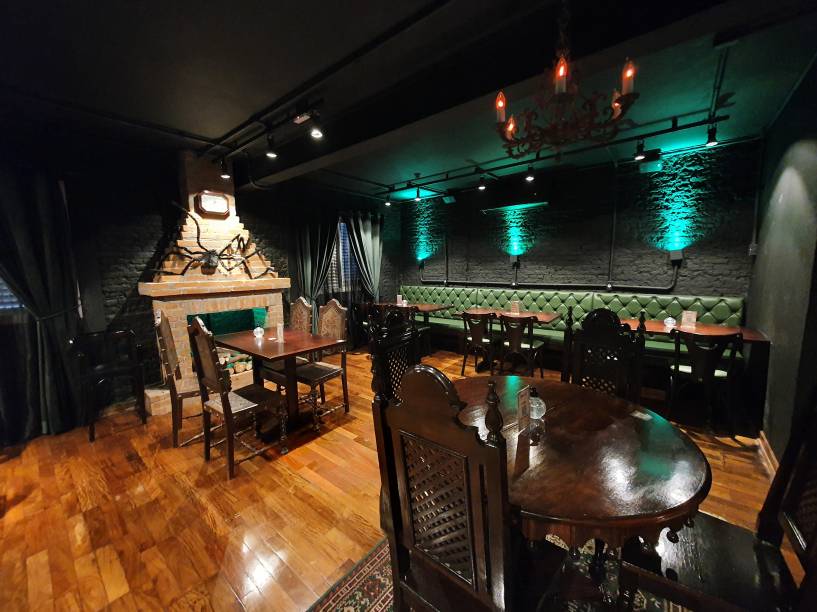 Salão que lembra a Sonserina Salão que lembra a Sonserina