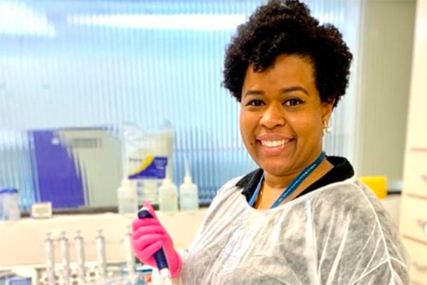 Pesquisadora da USP é homenageada em linha de bonecas Barbie