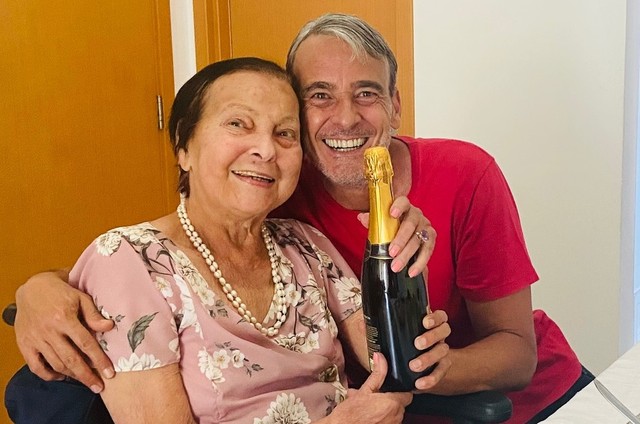 Morre mãe de Alexandre Borges, Rosa Linda Maria Borges, aos 83 anos