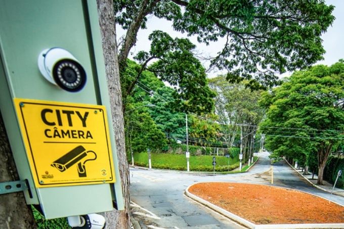 Alvo de críticas, projeto City Câmeras registra pouca adesão da população