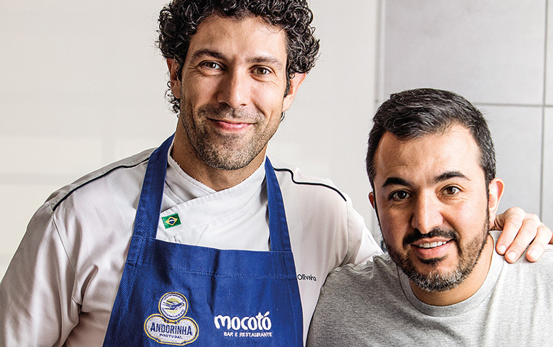 Rodrigo Oliveira e Victor Vasconcellos posam lado a lado