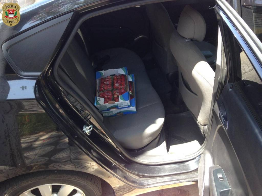 Golpe do morango: homens adulteravam valores da máquina de cartão em feira livre