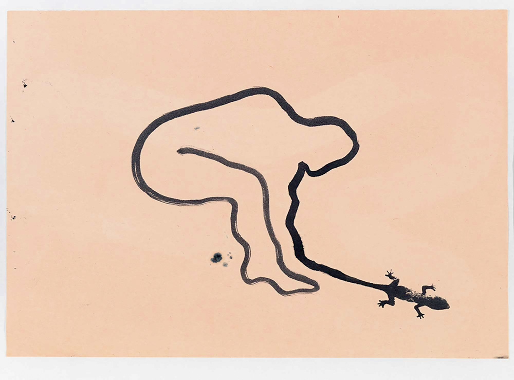 41_Tunga.jpg Um desenho de um homem e o que parece ser um lagarto ou lagartixa com traços pretos no pincel e fundo rosa salmão. A silhueta do homem parece abaixar-se para encostar no animal.