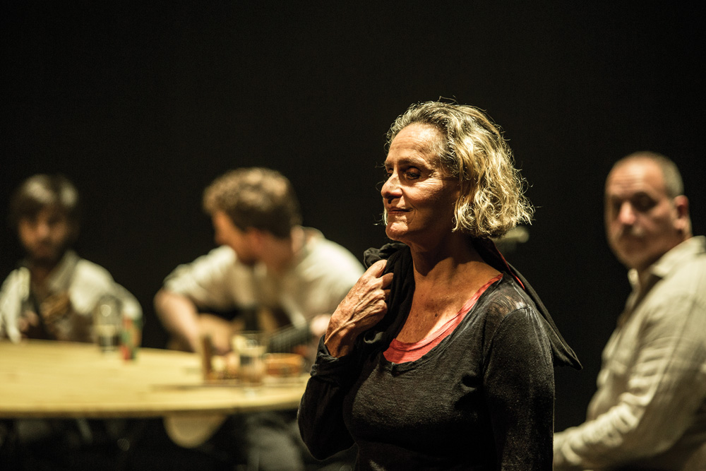 Regina Braga protagoniza ‘São Paulo’, uma ode à cidade, no Teatro Unimed