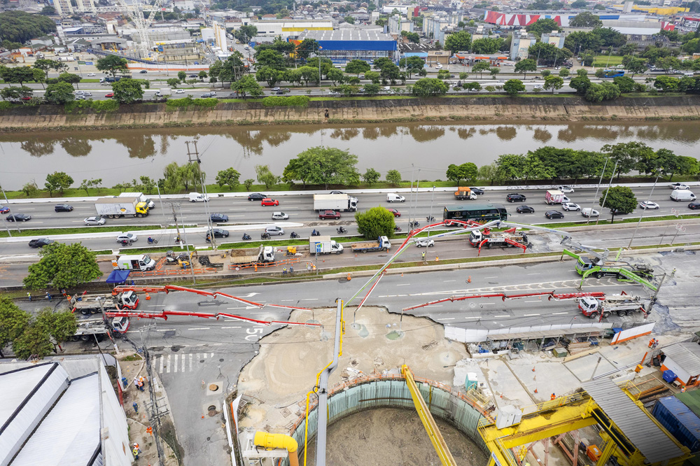 De volta ao buraco: o que tem dado errado em projetos do tipo na cidade?