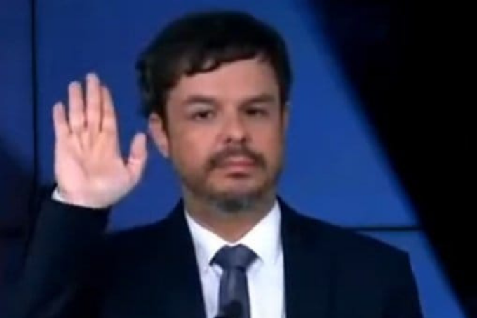 Adrilles Jorge é demitido da Jovem Pan após gesto associado ao nazismo