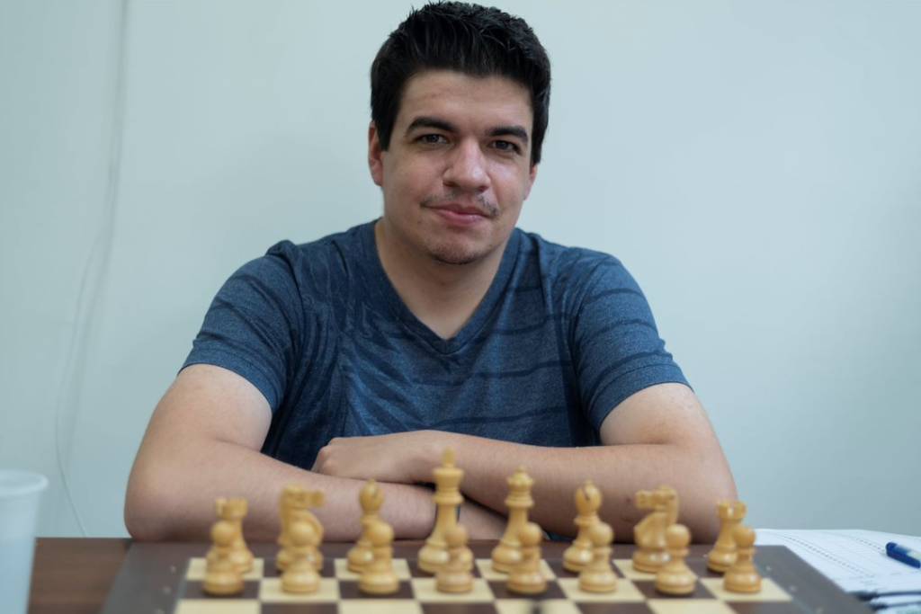 Renato Quintiliano, de Osasco, será 15º brasileiro Grande Mestre de xadrez