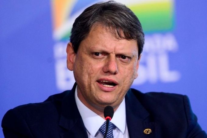 Justiça eleitoral condena Tarcísio por propaganda antecipada