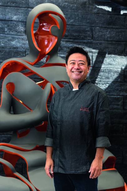 Flávio Miyamura: à frente da cozinha asiática Flávio Miyamura: à frente da cozinha asiática