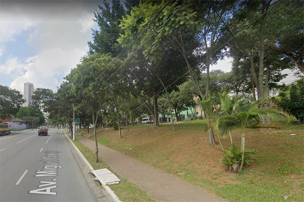 Homem bate em morador de rua, coloca fogo em barraca e mata cachorro