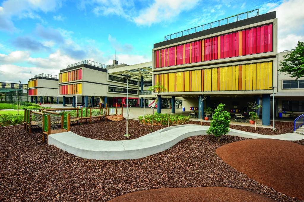 Colégio Renascença, fundado por judeus refugiados, comemora 100 anos