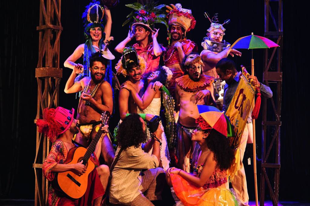 Com ‘Tatuagem’, Cia da Revista resgata período da ditadura em Recife