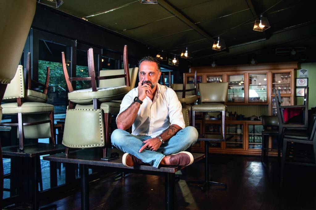 A pausa de Edrey Momo após crise com Carole Crema e nos negócios