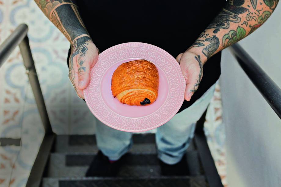 Pain au chocolat: uma das opções de comidinhas do café