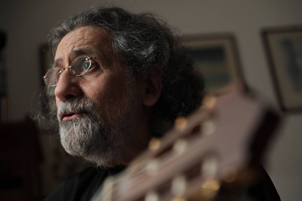 Luiz Tatit lança disco no Sesc Pinheiros neste domingo (24)