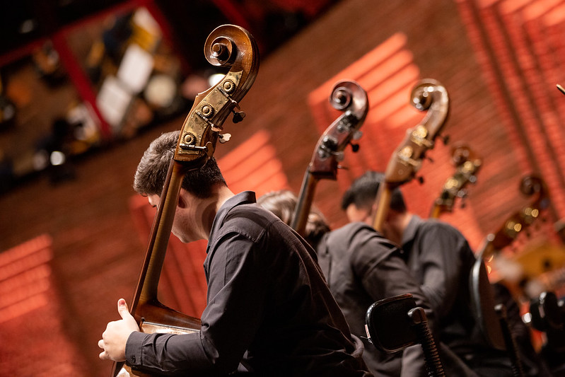 Orquestras de universidades realizam espetáculo conjunto inédito