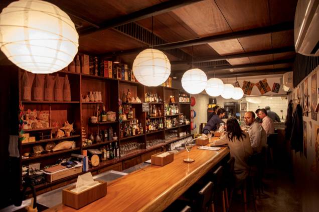 Kakurega: Izakaya ocupa espaço na galeria no térreo do Edifício Barão de Ouro Branco Kakurega: Izakaya ocupa espaço na galeria no térreo do Edifício Barão de Ouro Branco