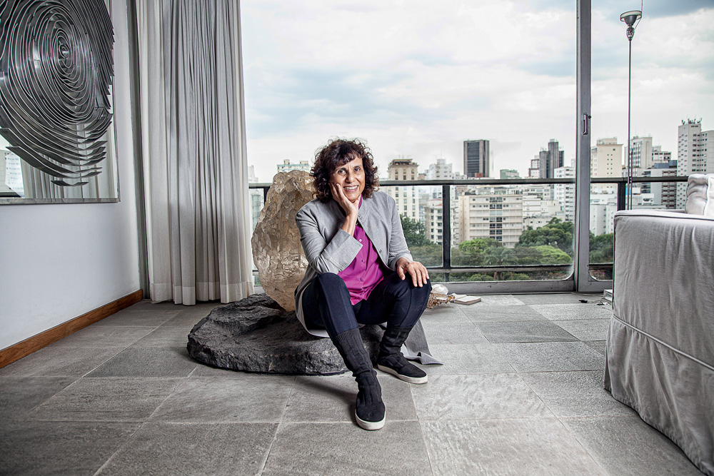 “Tradutora” das rochas, Denise Milan completa quarenta anos de carreira